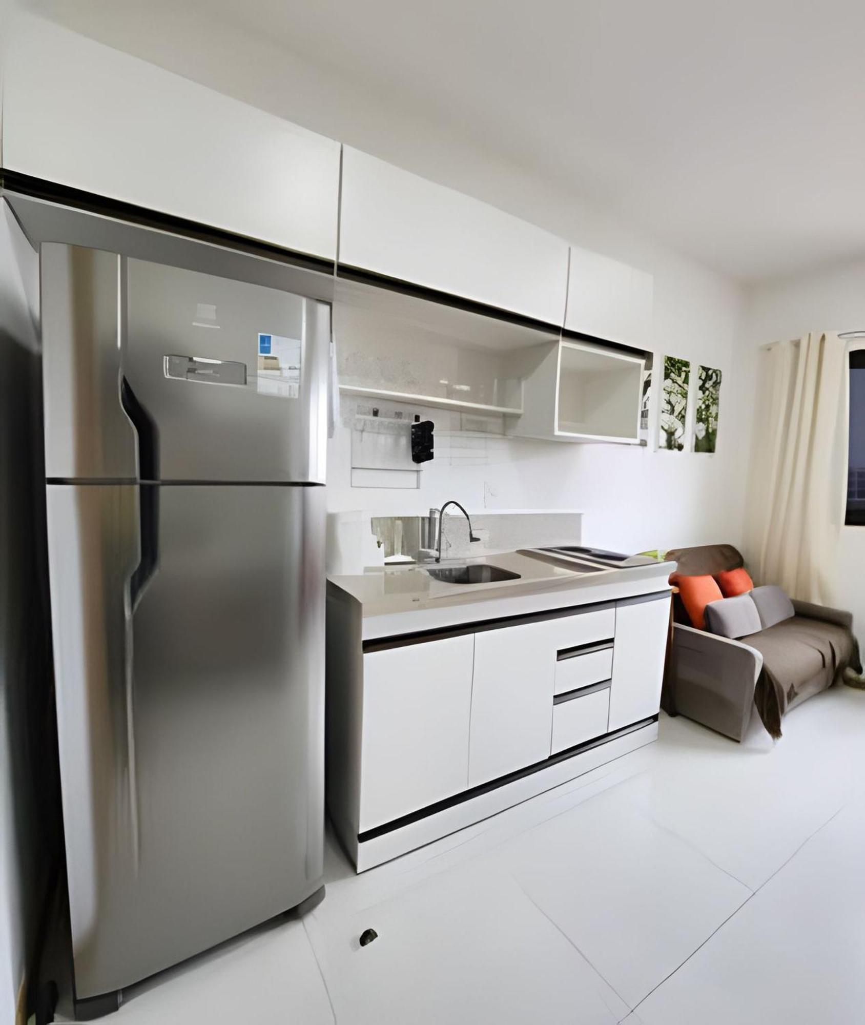 Apartamento Espacoso 1/4 Caminho Arvores Salvador de Bahía